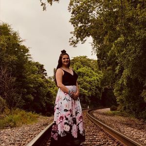 Meet your Posher, Thalia